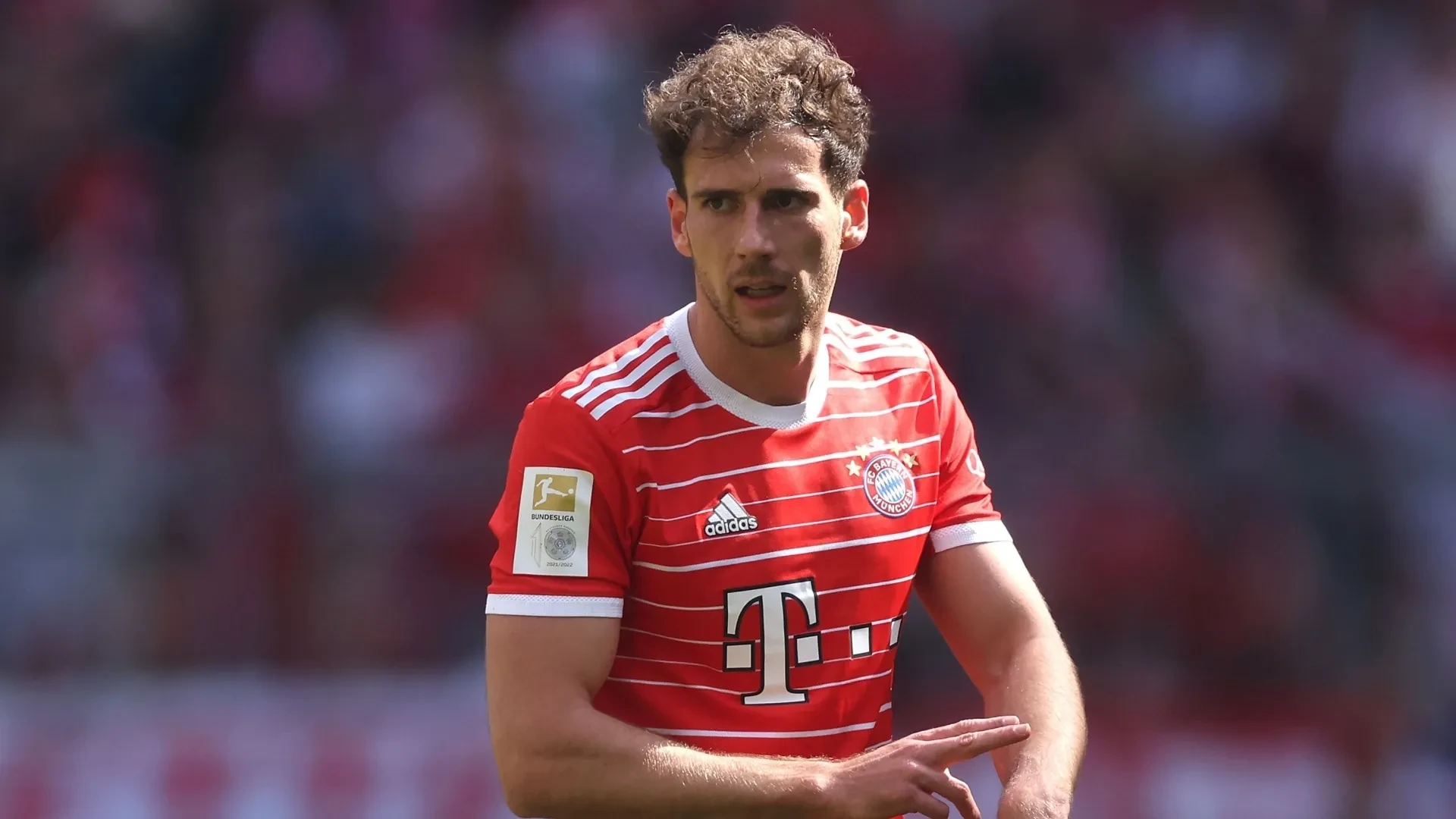 LATEST: Leon Goretzka’s agents are in London! Will Arsenal or Spurs strike today