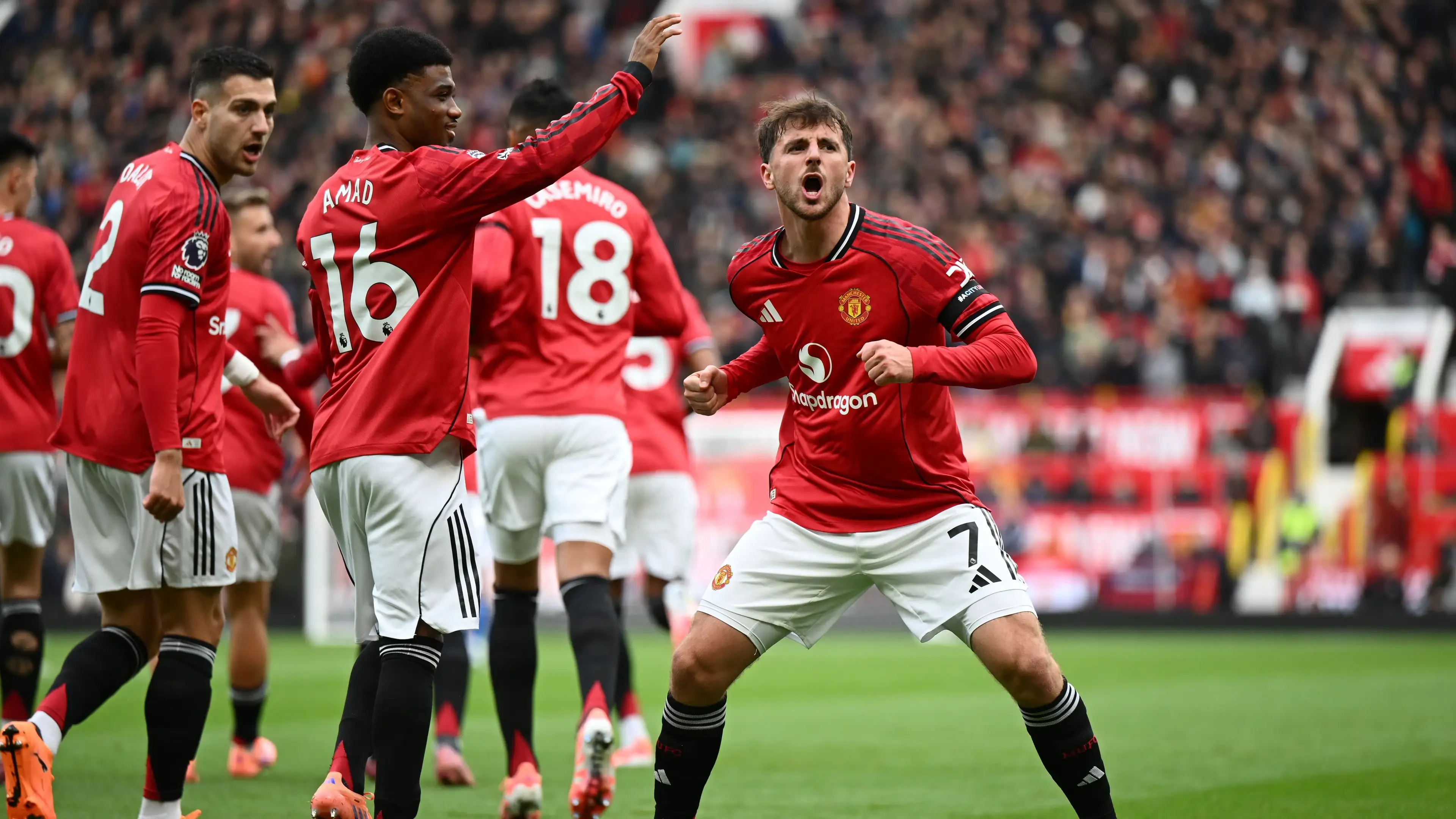 Manchester United Hold Advanced Negotiations For Record-Breaking £18m Betway Sponsorship