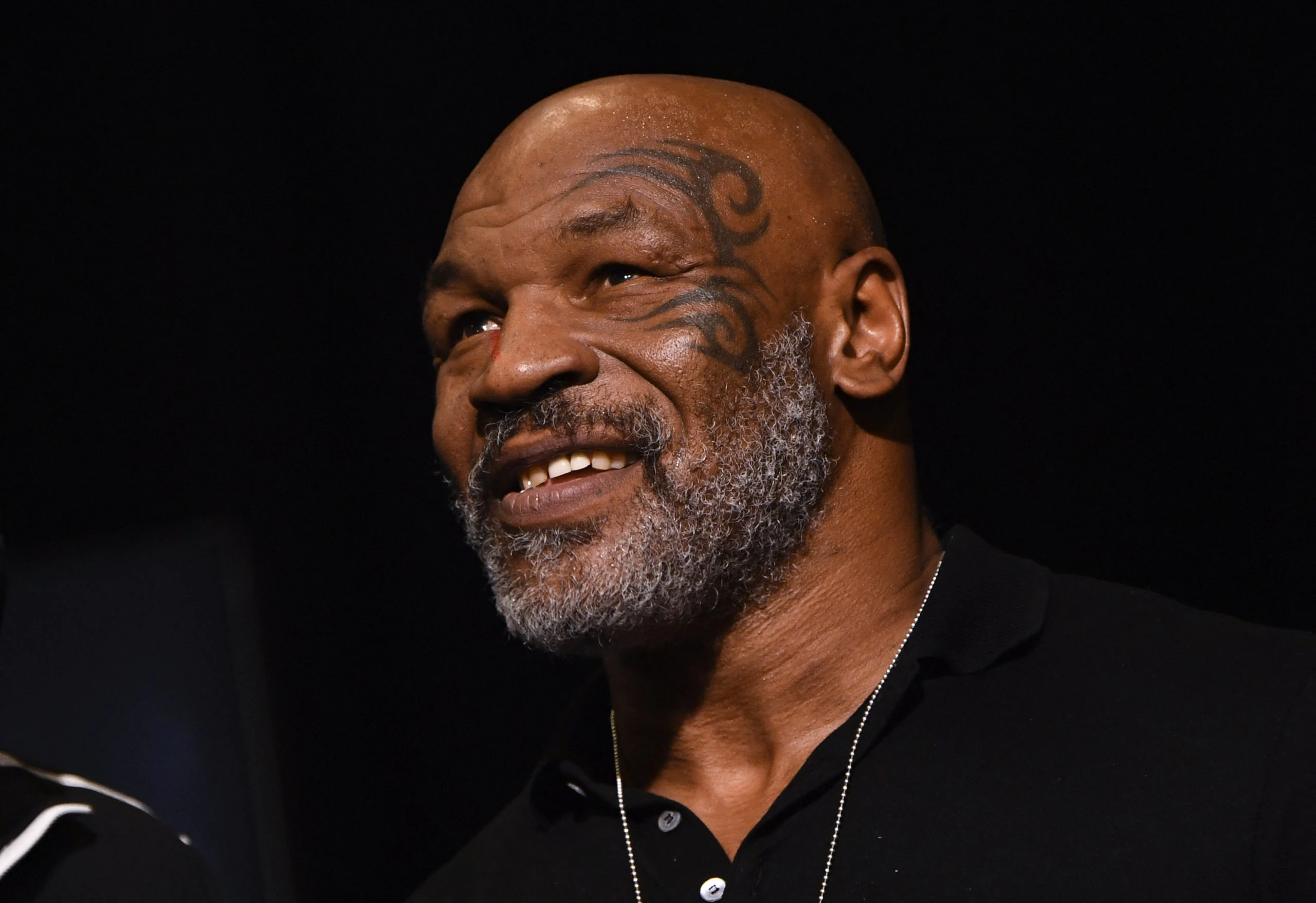 Mike Tyson responds candidly when questioned about Usyk dominating his generation