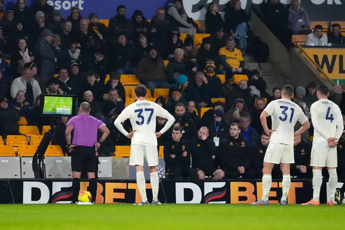 Sean Dyche: Stop Making Referees Announce Decisions, Let Them Officiate